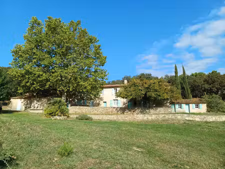 golfe de saint-tropez domaine de 29 hectares avec mas 18è s.