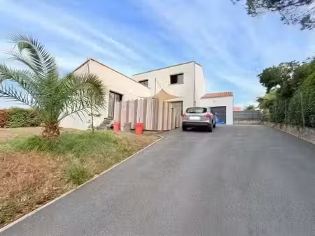 vente maison 4 pièces 114 m² à saint-colomban (44310)  321 720 €