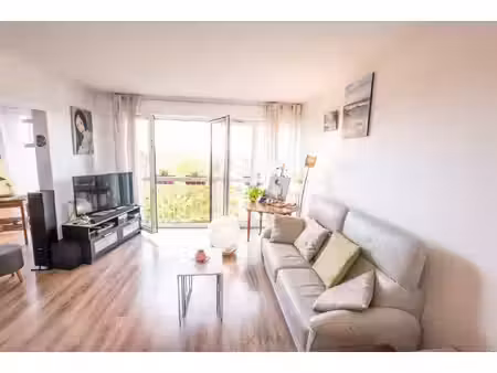 amiens sud-est – appartement entièrement rénové  posez vos valises !