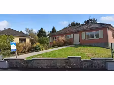 villa à louer à somme-leuze pour € 1.150 avec 3 chambres à coucher