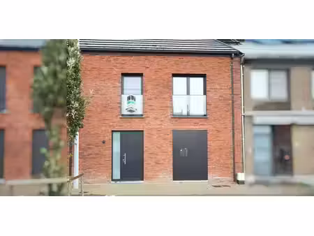 maison à louer à roeselare pour € 975 avec 3 chambres à coucher