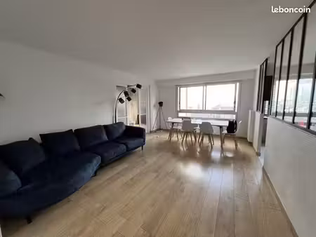 bel appartement de 5 pièce à la défense