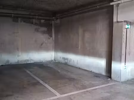 loue place de parking