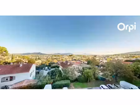 la farlede (83210) - appartement grand t3 /t4 + cave