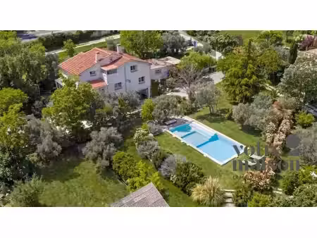vente maison 13 pièces 350 m² à mimet (13105)  980 000 €