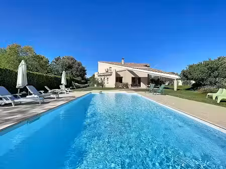 vente maison 6 pièces 240 m² à la roque-sur-pernes (84210)  1 280 000 €