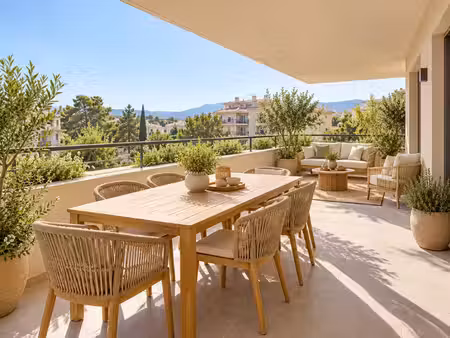toulon – beau 4 pièces avec 3 chambres et terrasse
