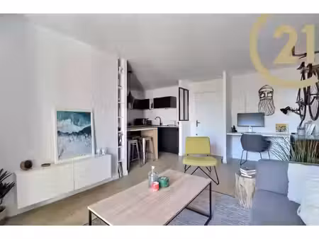 vente en exclusivite - frejus - appartement 2 pieces 32m2 re