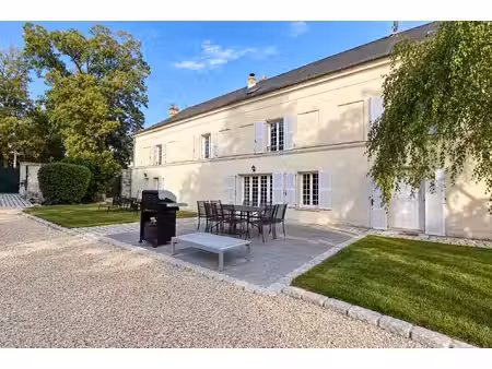magnifique maison en pierre  8 pièces  235 m²