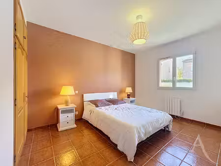 colocation meublée  chambre avec placard