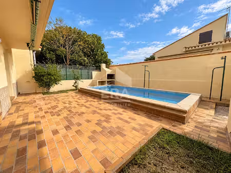 route des plages - a vendre - appartement - 3 chambres - piscine privative - deux places d