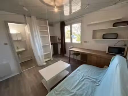 studio meuble au coeur du campus universitaire
