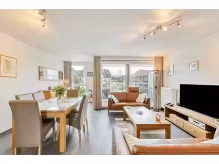 twee slaapkamerappartement met parking en fietsenberging