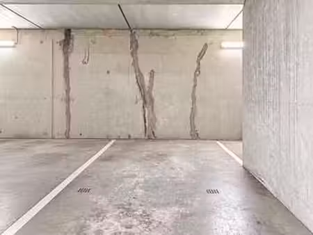 vente garage et parking à nantes (44000) : à vendre / 12m² nantes