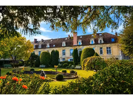 senlis  l'art de vivre dans un couvent classé monument historique