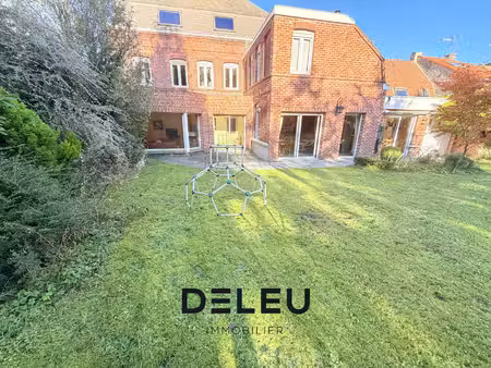 proche mouvaux  à wasquehal  maison familiale de 282m²  maison de caractère aux beaux volu