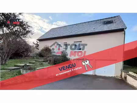 à vendre maison familiale de 130 m2 à pusey (1999) avec terrain de 814 m2  sous-sol...