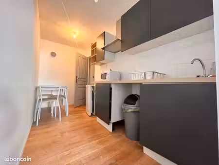 studio 1 pièce 23 m²