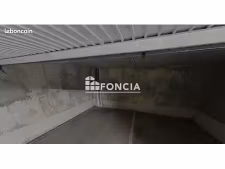 lock_up