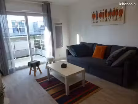 grand t2 tout confort  parking privé  fibre