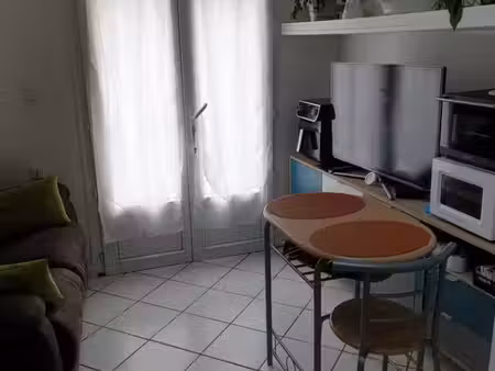 joli t2 meublé en location avec terrasse