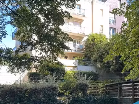 appartement meublé en duplex avec vue sur parc – chartres petite venise
