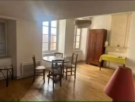 location au mois ou à la semaine