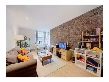 duplex à louer à rue saint-donat 67 saint-servais (vbe83291)