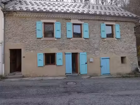 maison de village - 71m ²