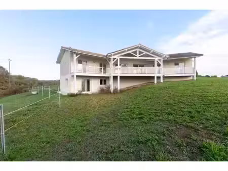 vente maison 5 pièces 159 m² à momuy (40700)  399 000 €