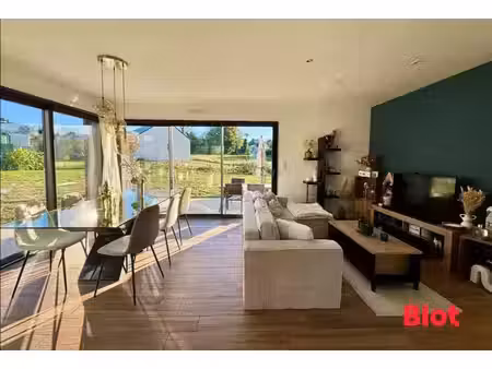 a vendre par blot à treffendel - maison contemporaine - 4 pièces -3 chambres
