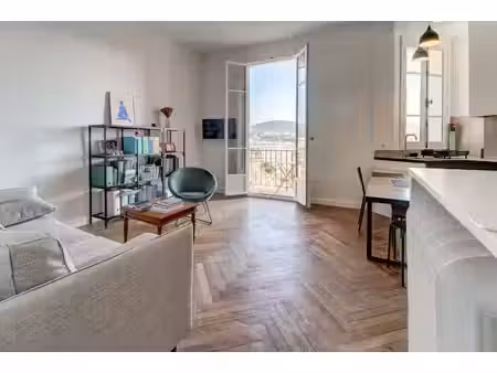 magnifique 2 pièces - bourgeois - vue dégagée