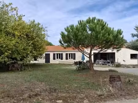 vente maison à la barre-de-monts (85550) : à vendre / 115m² la barre-de-monts