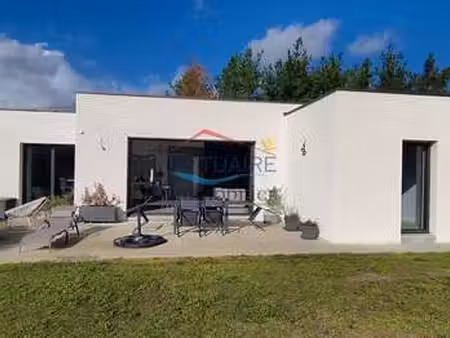 vente maison à saint-étienne-de-montluc (44360) : à vendre / 112m² saint-étienne-de-montlu