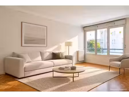 châtillon – appartement calme et lumineux de 5 pièces  4 chambres  parking et métro à 2 mi