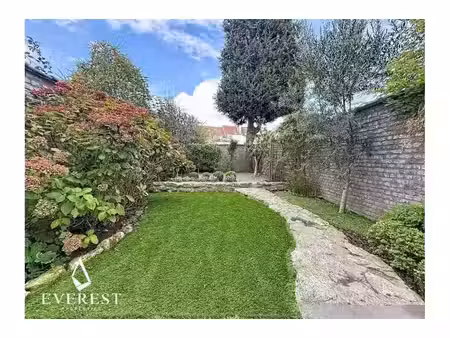 maison de maître à louer avec terrasse et jardin   ixelles (vbe83369)