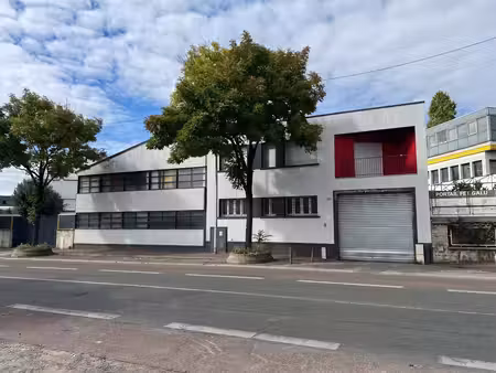 location local d’activités 1447m² à 3366m²