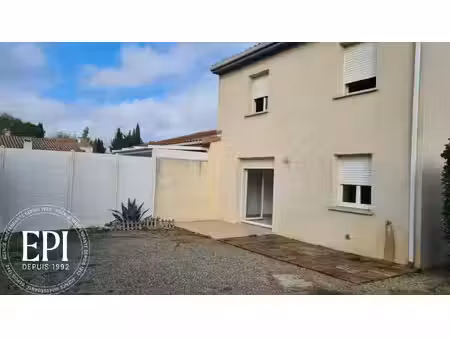 villa t4 sur villemoustaussou