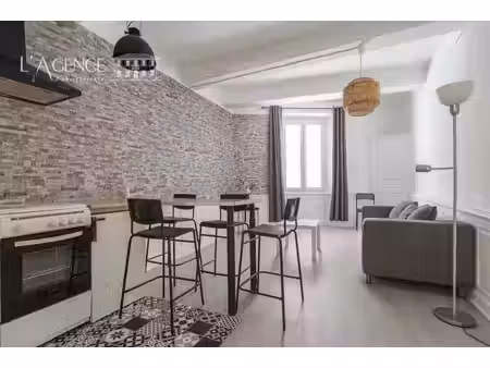t2 de 39 50 m2 dans centre ville d'aix en provence avec cours pr
