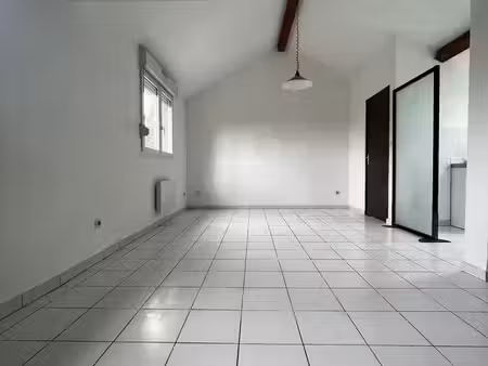 appartement t2 à louer - 2 pièces - 38 m2 - lens - 62 - nord-pas-de-calais