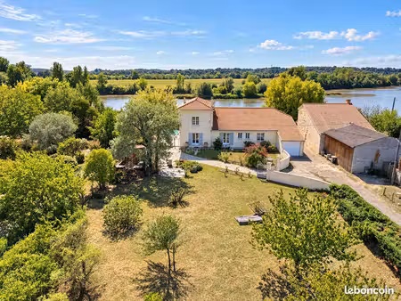 propriété 6 pièces 220 m²