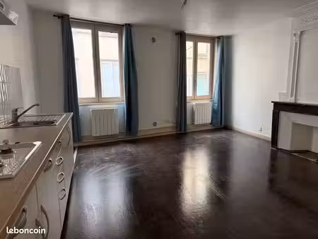 appartement t2 rue saint jacques
