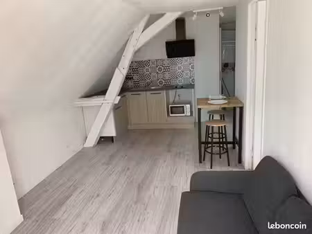 appartement meublé de 35 m² rénové – saint-julien-du-sault – 430 /mois