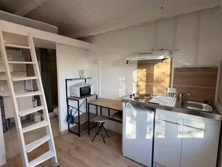 studio meublé à louer – la rochelle  quartier tasdon – 10 m²