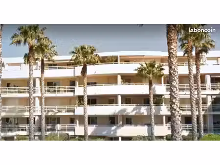 appartement t2 avec terrasse et place de parking