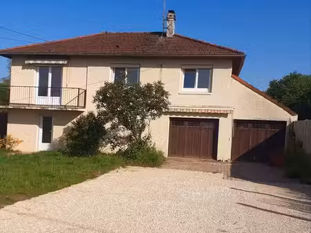 maison centre village