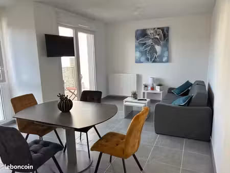 appartement t2 récent avec balcon et parking – la seyne-sur-mer