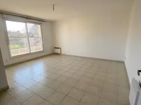appartement * 2 pièces * 44 m² * 44120 vertou * 567 * 57 * 624