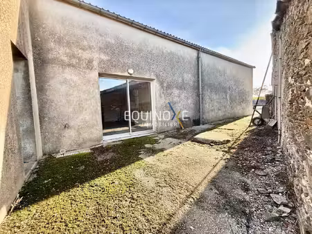 maison à rénover en village à la remaudière  entre vallet et