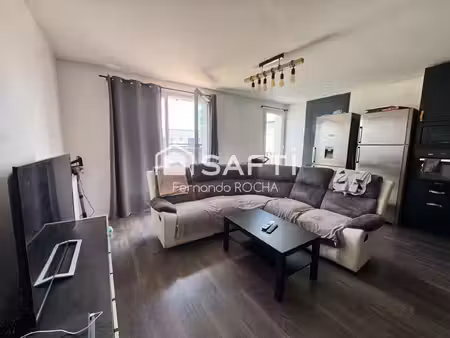 3 pièces avec terrasse et 2 parkings
